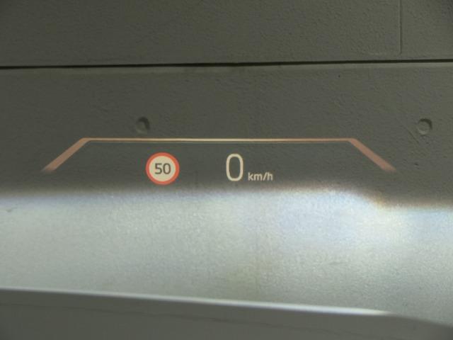 ４シリーズ ４２０ｉカブリオレ　Ｍスポーツ　コンフォートＰＫＧ　１９ＡＷ　ステアヒーター　ＬＥＤライト　ＰＤＣ　スマートキー　純正ナビ　純正ＥＴＣ　Ｂカメラ　アクティブクルーズコントロール　レーンチェンジ＆ディパーチャーウォーニング　禁煙車（25枚目）