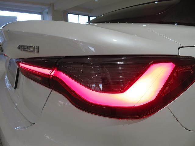 ４シリーズ ４２０ｉカブリオレ　Ｍスポーツ　コンフォートＰＫＧ　１９ＡＷ　ステアヒーター　ＬＥＤライト　ＰＤＣ　スマートキー　純正ナビ　純正ＥＴＣ　Ｂカメラ　アクティブクルーズコントロール　レーンチェンジ＆ディパーチャーウォーニング　禁煙車（40枚目）