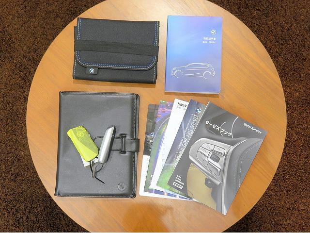 1シリーズ 120 テクノロジーPKG ヘッドアップディスプレイ オートトランク シートヒーター トップ+バックカメラ アクティブクルコン レーンチェンジ&ディパーチャーウォーニング LEDヘッドライト 純正17アルミ(6枚目)