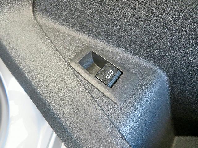 1シリーズ 120 テクノロジーPKG ヘッドアップディスプレイ オートトランク シートヒーター トップ+バックカメラ アクティブクルコン レーンチェンジ&ディパーチャーウォーニング LEDヘッドライト 純正17アルミ(26枚目)