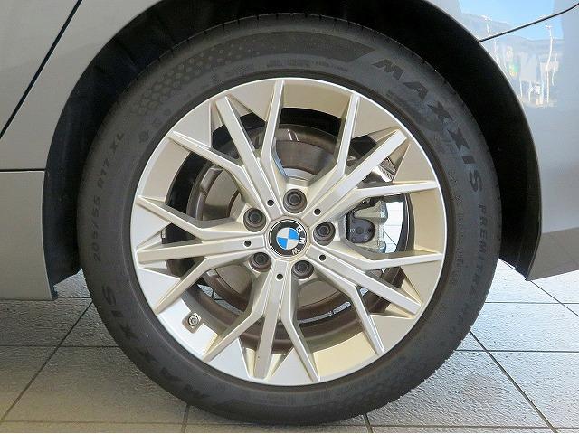 1シリーズ 120 テクノロジーPKG ヘッドアップディスプレイ オートトランク シートヒーター トップ+バックカメラ アクティブクルコン レーンチェンジ&ディパーチャーウォーニング LEDヘッドライト 純正17アルミ(38枚目)