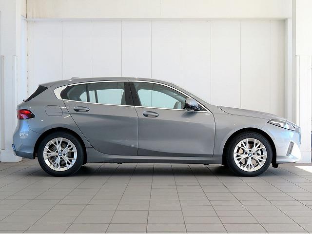 1シリーズ 120 テクノロジーPKG ヘッドアップディスプレイ オートトランク シートヒーター トップ+バックカメラ アクティブクルコン レーンチェンジ&ディパーチャーウォーニング LEDヘッドライト 純正17アルミ(43枚目)