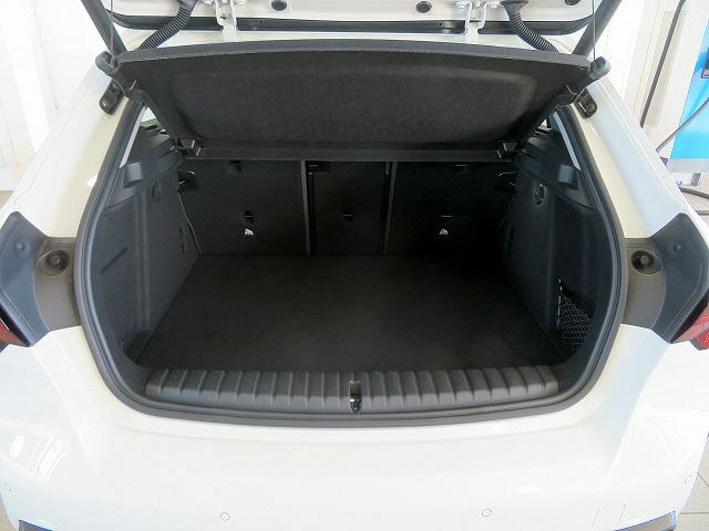 1シリーズ 120 テクノロジーPKG ヘッドアップディスプレイ オートトランク シートヒーター トップ+バックカメラ アクティブクルコン レーンチェンジ&ディパーチャーウォーニング LEDヘッドライト 純正17アルミ(30枚目)