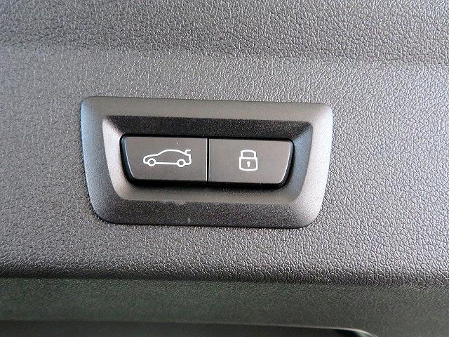 1シリーズ 120 テクノロジーPKG ヘッドアップディスプレイ オートトランク シートヒーター トップ+バックカメラ アクティブクルコン レーンチェンジ&ディパーチャーウォーニング LEDヘッドライト 純正17アルミ(31枚目)