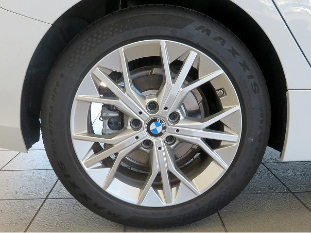 1シリーズ 120 テクノロジーPKG ヘッドアップディスプレイ オートトランク シートヒーター トップ+バックカメラ アクティブクルコン レーンチェンジ&ディパーチャーウォーニング LEDヘッドライト 純正17アルミ(35枚目)