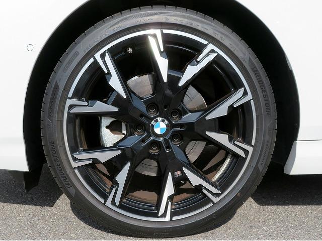 2シリーズ 220グランクーペ Mスポーツ ハイライン&テクノロジーPKG ヴェガンザブラックレザー 19インチMライトアルミ ヘッドアップディスプレイ ハーマンカードンサウンドシステム ACC レーンチェンジ&ディパーチャーウォーニング(48枚目)