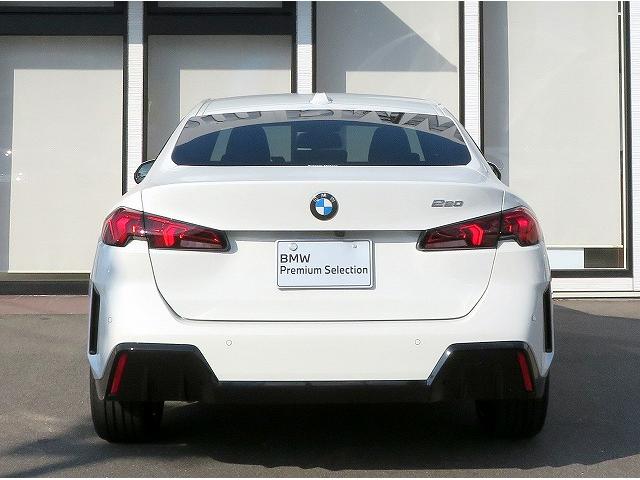 2シリーズ 220グランクーペ Mスポーツ ハイライン&テクノロジーPKG ヴェガンザブラックレザー 19インチMライトアルミ ヘッドアップディスプレイ ハーマンカードンサウンドシステム ACC レーンチェンジ&ディパーチャーウォーニング(56枚目)