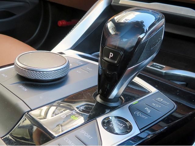 4シリーズ M440i xDriveカブリオレ コニャックレザーシート レーザーライト ヘッドアップディスプレイ ハーマンカードンサウンドシステム トップ+Bカメラ アクティブクルコン レーンチェンジ&ディパーチャーウォーニング コーナーセンサー(27枚目)