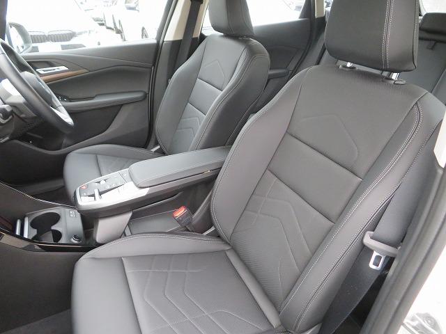 2シリーズ 218dアクティブツアラー エクスクルーシブ テクノロジーPKG LEDライト PDC スマートキー 純正ナビ 純正ETC Bカメラ アクティブクルーズコントロール レーンチェンジ&ディパーチャーウォーニング 禁煙車 自社レンタカー(13枚目)