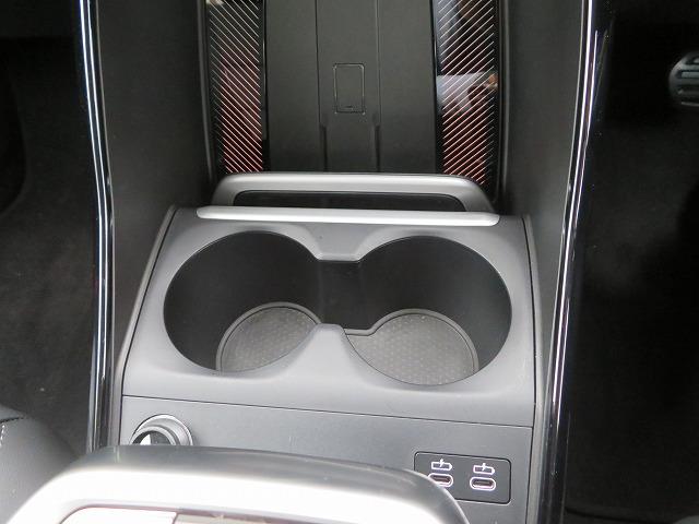 2シリーズ 218dアクティブツアラー エクスクルーシブ テクノロジーPKG LEDライト PDC スマートキー 純正ナビ 純正ETC Bカメラ アクティブクルーズコントロール レーンチェンジ&ディパーチャーウォーニング 禁煙車 自社レンタカー(21枚目)