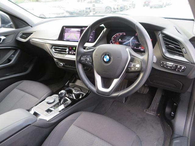 1シリーズ 118d プレイ ストレージPKG 17AW LEDライト PDC スマートキー 純正ナビ 純正ETC Bカメラ アクティブクルーズコントロール レーンチェンジ&ディパーチャーウォーニング 禁煙車(14枚目)