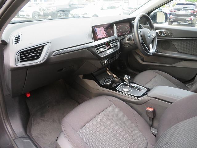 1シリーズ 118d プレイ ストレージPKG 17AW LEDライト PDC スマートキー 純正ナビ 純正ETC Bカメラ アクティブクルーズコントロール レーンチェンジ&ディパーチャーウォーニング 禁煙車(17枚目)