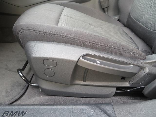 1シリーズ 118d プレイ ストレージPKG 17AW LEDライト PDC スマートキー 純正ナビ 純正ETC Bカメラ アクティブクルーズコントロール レーンチェンジ&ディパーチャーウォーニング 禁煙車(19枚目)