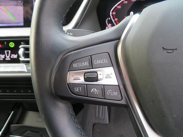 1シリーズ 118d プレイ ストレージPKG 17AW LEDライト PDC スマートキー 純正ナビ 純正ETC Bカメラ アクティブクルーズコントロール レーンチェンジ&ディパーチャーウォーニング 禁煙車(20枚目)