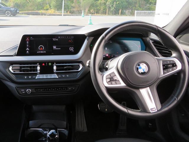 1シリーズ 118i Mスポーツ ストレージPKG 18AW LEDライト PDC スマートキー 純正ナビ 純正ETC Bカメラ アクティブクルーズコントロール レーンチェンジ&ディパーチャーウォーニング 禁煙車 レンタカー利用歴有(9枚目)