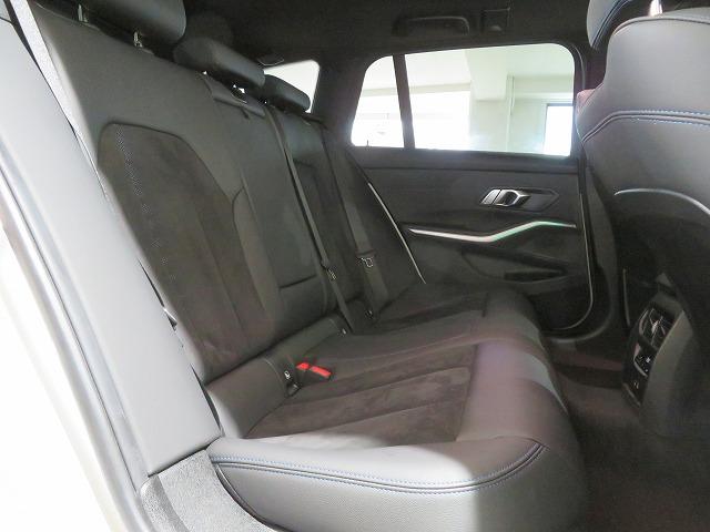 3シリーズ 318iツーリング Mスポーツ コンフォートPKG LEDライト PDC スマートキー 純正ナビ 純正ETC Bカメラ アクティブクルーズコントロール レーンチェンジ&ディパーチャーウォーニング 禁煙車(11枚目)