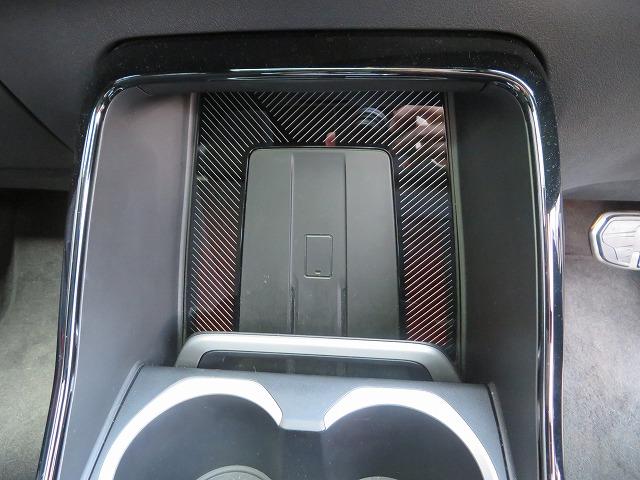 X2 xDrive 20i Mスポーツ LEDライト 20AW パノラマガラスSR PDC スマートキー 純正ナビ 純正ETC Bカメラ アクティブクルーズコントロール レーンチェンジ&ディパーチャーウォーニング 禁煙車 自社レンタカー(18枚目)