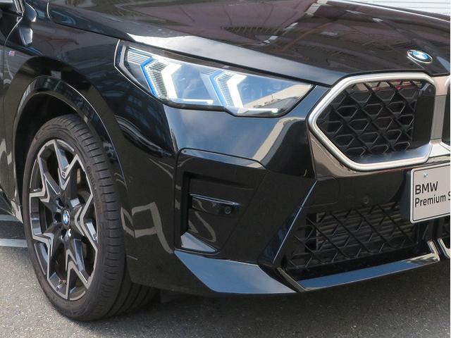 X2 xDrive 20i Mスポーツ LEDライト 20AW パノラマガラスSR PDC スマートキー 純正ナビ 純正ETC Bカメラ アクティブクルーズコントロール レーンチェンジ&ディパーチャーウォーニング 禁煙車 自社レンタカー(42枚目)