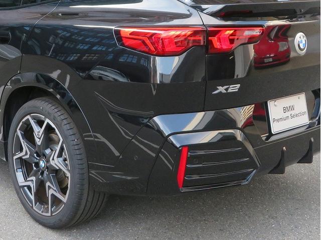 X2 xDrive 20i Mスポーツ LEDライト 20AW パノラマガラスSR PDC スマートキー 純正ナビ 純正ETC Bカメラ アクティブクルーズコントロール レーンチェンジ&ディパーチャーウォーニング 禁煙車 自社レンタカー(43枚目)