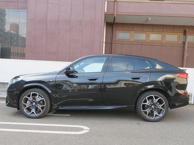 X2 xDrive 20i Mスポーツ LEDライト 20AW パノラマガラスSR PDC スマートキー 純正ナビ 純正ETC Bカメラ アクティブクルーズコントロール レーンチェンジ&ディパーチャーウォーニング 禁煙車 自社レンタカー(51枚目)