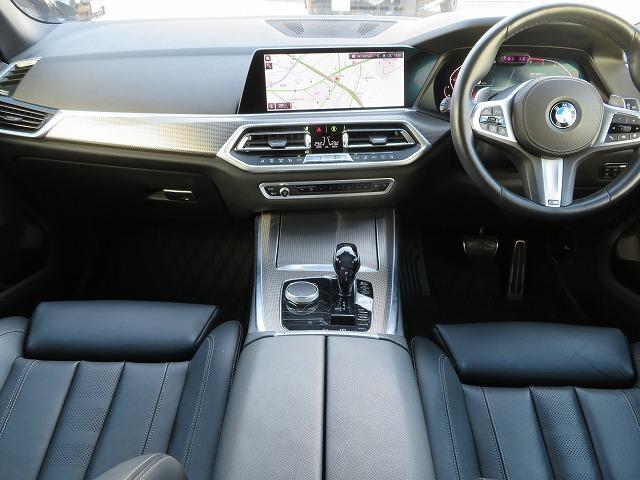 Ｘ５ ｘＤｒｉｖｅ　３５ｄ　Ｍスポーツ　ＬＥＤライト　２２ＡＷ　Ａトランク　フルセグ　ＰＤＣ　スマートキー　純正ナビ　純正ＥＴＣ　Ｂカメラ　アクティブクルーズコントロール　レーンチェンジ＆ディパーチャーウォーニング　禁煙車（8枚目）