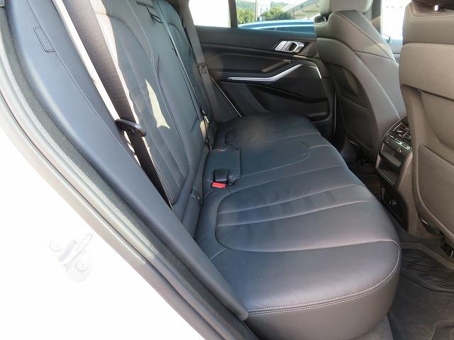 Ｘ５ ｘＤｒｉｖｅ　３５ｄ　Ｍスポーツ　ＬＥＤライト　２２ＡＷ　Ａトランク　フルセグ　ＰＤＣ　スマートキー　純正ナビ　純正ＥＴＣ　Ｂカメラ　アクティブクルーズコントロール　レーンチェンジ＆ディパーチャーウォーニング　禁煙車（11枚目）