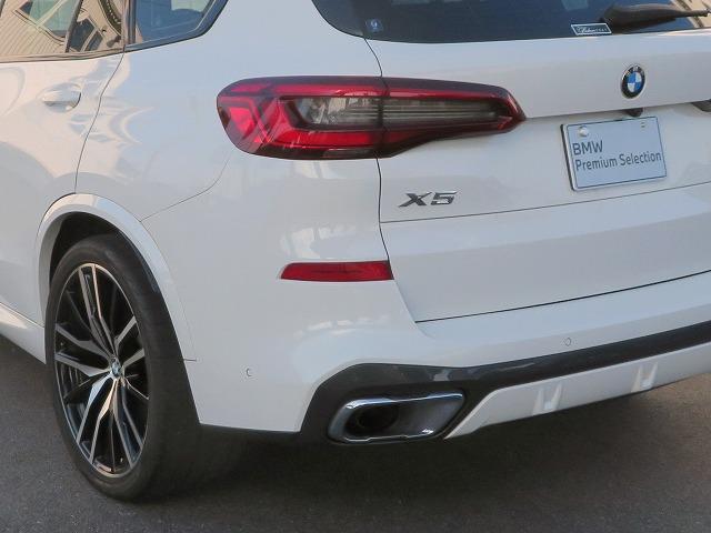Ｘ５ ｘＤｒｉｖｅ　３５ｄ　Ｍスポーツ　ＬＥＤライト　２２ＡＷ　Ａトランク　フルセグ　ＰＤＣ　スマートキー　純正ナビ　純正ＥＴＣ　Ｂカメラ　アクティブクルーズコントロール　レーンチェンジ＆ディパーチャーウォーニング　禁煙車（26枚目）