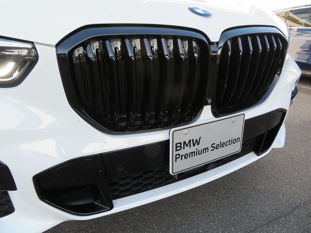 Ｘ５ ｘＤｒｉｖｅ　３５ｄ　Ｍスポーツ　ＬＥＤライト　２２ＡＷ　Ａトランク　フルセグ　ＰＤＣ　スマートキー　純正ナビ　純正ＥＴＣ　Ｂカメラ　アクティブクルーズコントロール　レーンチェンジ＆ディパーチャーウォーニング　禁煙車（27枚目）