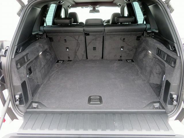 ◆日常生活には十分の容量のトランクスペースです◆