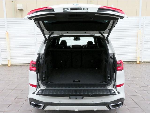 ◆ローンリース等ファイナンス商品、ＢＭＷ専用自動車保険、ＢＭＷカード、コーティング、板金塗装、ドライブレコーダーなど社外品の取扱もございます。お車に関することは全てバルコムにお任せ下さい◆