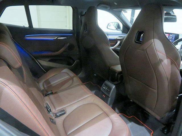 Ｘ２ ｘＤｒｉｖｅ　２０ｄ　ＭスポーツＸ　Ｍメッシュエディション　モカ革＆アルカンターラコンビシート　アクティブクルコン　レーンディパーチャーウォーニング　ＬＥＤヘッドライト　２０アルミ　コーナーセンサー　オートトランク　コンフォートアクセス（30枚目）