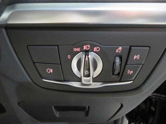 X3 xDrive 20d Mスポーツ セレクトPKG LEDライト 20AW オイスターレザー ステアヒーター リアシートアジャストメント フルセグ アクティブクルーズコントロール レーンチェンジ&ディパーチャーウォーニング 禁煙車(23枚目)