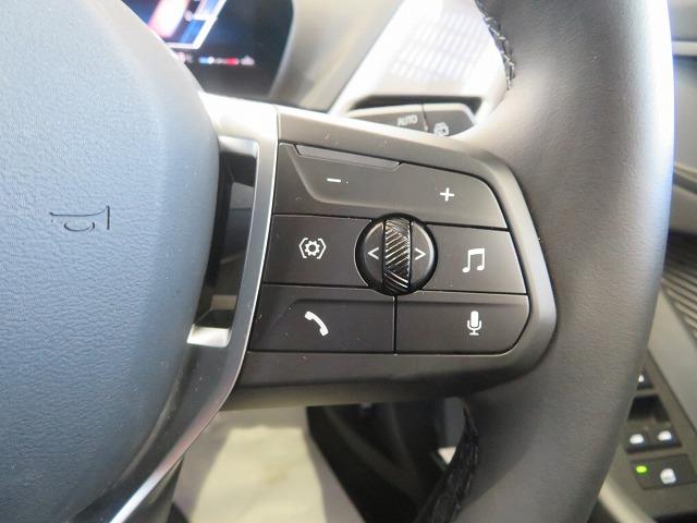 １シリーズ １２０　テクノロジーＰＫＧ　Ａトランク　ＬＥＤライト　ＰＤＣ　スマートキー　純正ナビ　純正ＥＴＣ　Ｂカメラ　アクティブクルーズコントロール　レーンチェンジ＆ディパーチャーウォーニング　禁煙車（17枚目）