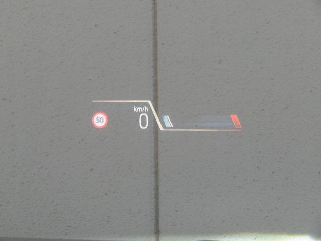 １シリーズ １２０　テクノロジーＰＫＧ　Ａトランク　ＬＥＤライト　ＰＤＣ　スマートキー　純正ナビ　純正ＥＴＣ　Ｂカメラ　アクティブクルーズコントロール　レーンチェンジ＆ディパーチャーウォーニング　禁煙車（20枚目）