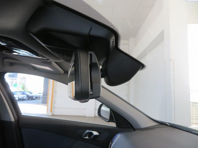 １シリーズ １２０　テクノロジーＰＫＧ　Ａトランク　ＬＥＤライト　ＰＤＣ　スマートキー　純正ナビ　純正ＥＴＣ　Ｂカメラ　アクティブクルーズコントロール　レーンチェンジ＆ディパーチャーウォーニング　禁煙車（21枚目）