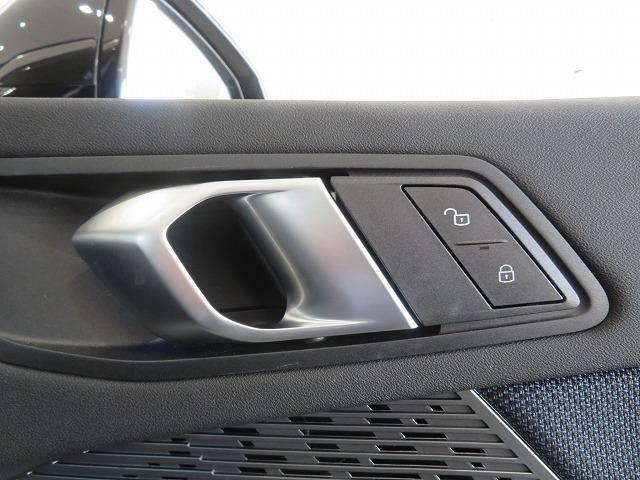 １シリーズ １２０　テクノロジーＰＫＧ　Ａトランク　ＬＥＤライト　ＰＤＣ　スマートキー　純正ナビ　純正ＥＴＣ　Ｂカメラ　アクティブクルーズコントロール　レーンチェンジ＆ディパーチャーウォーニング　禁煙車（22枚目）