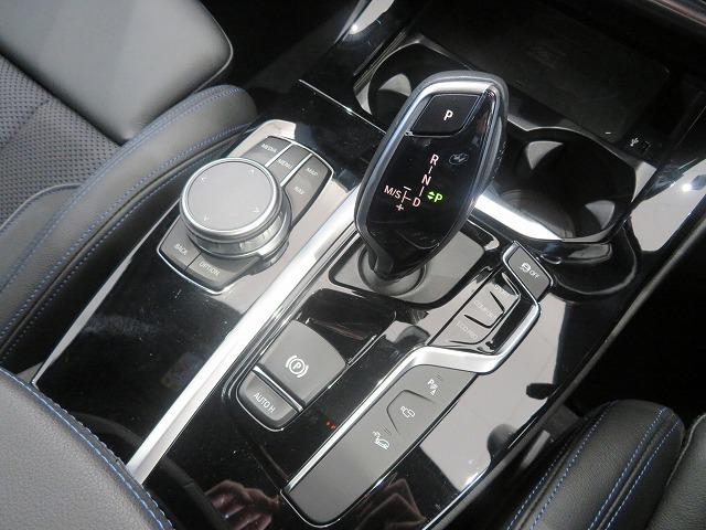 Ｘ３ ｘＤｒｉｖｅ　２０ｄ　Ｍスポーツ　ＬＥＤライト　１９ＡＷ　フルセグ　ＰＤＣ　スマートキー　純正ナビ　純正ＥＴＣ　Ｂカメラ　アクティブクルーズコントロール　レーンディパーチャーウォーニング　ライブコックピット　禁煙車（17枚目）