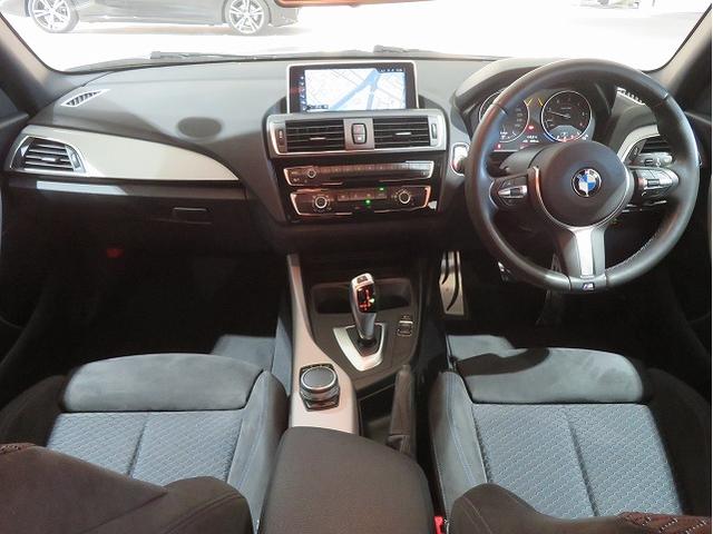 １シリーズ １１８ｄ　Ｍスポーツ　ＬＥＤライト　１７ＡＷ　ＰＤＣ　純正ナビ　Ｂカメラ　純正ＥＴＣ　クルーズコントロール　レーンディパーチャーウォーニング　禁煙車（8枚目）