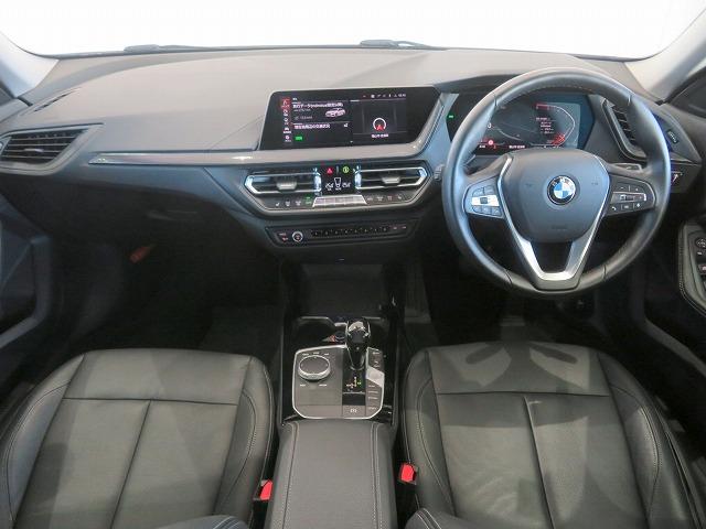 ２シリーズ ２１８ｄグランクーペ　プレイ　ハイラインＰＫＧ　ＬＥＤライト　１７ＡＷ　黒革　シートヒーター　ＰＤＣ　スマートキー　純正ナビ　純正ＥＴＣ　Ｂカメラ　アクティブクルーズコントロール　レーンチェンジ＆ディパーチャーウォーニング　禁煙車（8枚目）