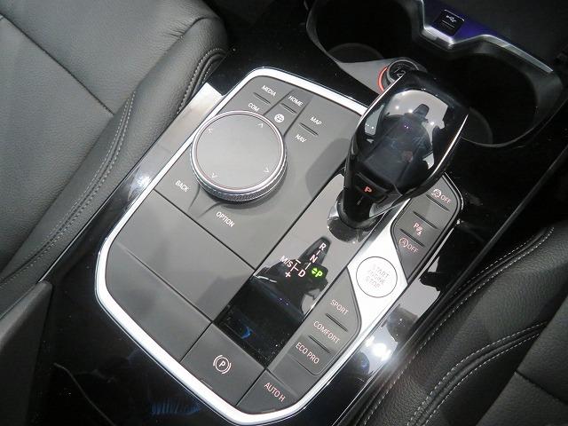 ２シリーズ ２１８ｄグランクーペ　プレイ　ハイラインＰＫＧ　ＬＥＤライト　１７ＡＷ　黒革　シートヒーター　ＰＤＣ　スマートキー　純正ナビ　純正ＥＴＣ　Ｂカメラ　アクティブクルーズコントロール　レーンチェンジ＆ディパーチャーウォーニング　禁煙車（17枚目）