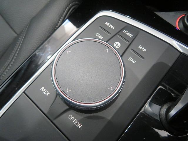 ２シリーズ ２１８ｄグランクーペ　プレイ　ハイラインＰＫＧ　ＬＥＤライト　１７ＡＷ　黒革　シートヒーター　ＰＤＣ　スマートキー　純正ナビ　純正ＥＴＣ　Ｂカメラ　アクティブクルーズコントロール　レーンチェンジ＆ディパーチャーウォーニング　禁煙車（19枚目）