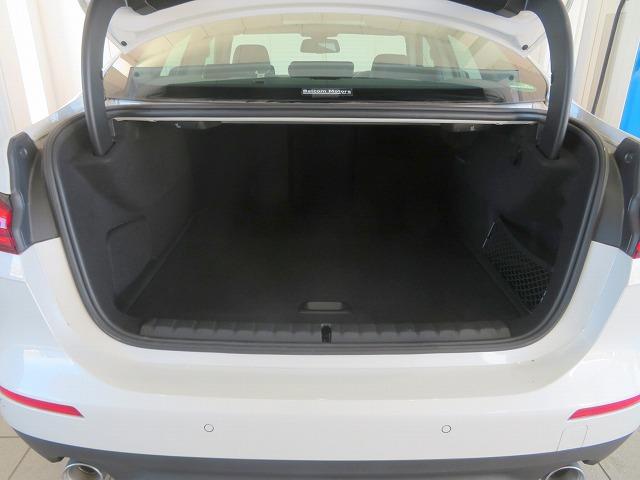 ２シリーズ ２１８ｄグランクーペ　プレイ　ハイラインＰＫＧ　ＬＥＤライト　１７ＡＷ　黒革　シートヒーター　ＰＤＣ　スマートキー　純正ナビ　純正ＥＴＣ　Ｂカメラ　アクティブクルーズコントロール　レーンチェンジ＆ディパーチャーウォーニング　禁煙車（41枚目）