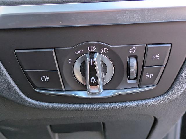 Ｘ３ ｘＤｒｉｖｅ　２０ｄ　Ｍスポーツ　後期モデル　セレクトＰ　サンルーフ　モカ革　純正２０ＡＷ　地デジ　ステアリングヒーター　シートヒーター　アクティブベンチレーション　Ａトランク　コンフォートアクセス　ヘッドアップディスプレイ　禁煙車（22枚目）