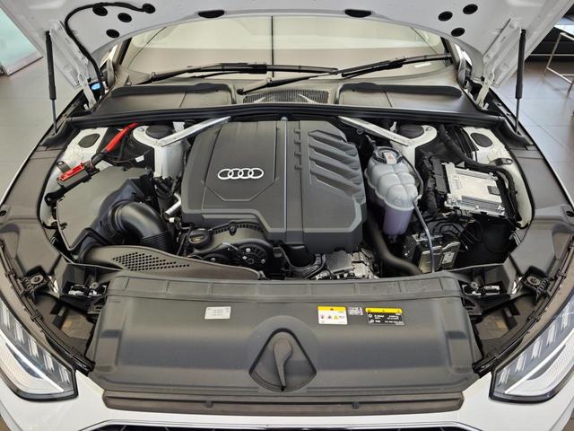 AUDI A4 35TFSI S-LINE