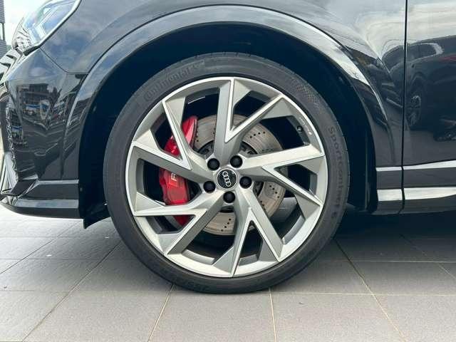 RS Q3 ベースグレード スポーツエキゾースト/ダンピングコントロースサス/マットチタングレー21インチアルミ/カーボンミラー/レッドキャリパー/デコラティブパネルカーボン/ファインナッパレザー/マトリクスLED/禁煙車(51枚目)