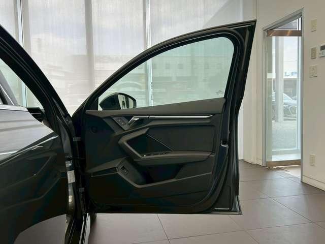 Ａ３セダン ３０ＴＦＳＩ　Ｓライン　認定中古車　パーシャルレザー・コンビニエンスアシスタンス・ナビパッケージ・テクノロジーパッケージ・マトリクスＬＥＤ・電動シート・ナビ・フルセグ・バックカメラ・障害物センサー・禁煙車（43枚目）