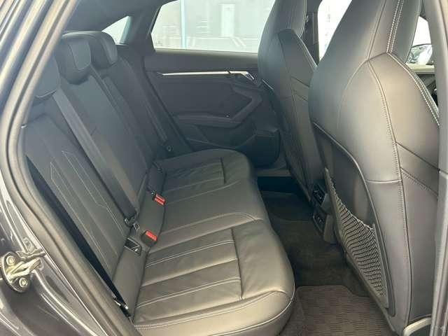 Ａ３セダン ３０ＴＦＳＩ　Ｓライン　認定中古車　パーシャルレザー・コンビニエンスアシスタンス・ナビパッケージ・テクノロジーパッケージ・マトリクスＬＥＤ・電動シート・ナビ・フルセグ・バックカメラ・障害物センサー・禁煙車（45枚目）