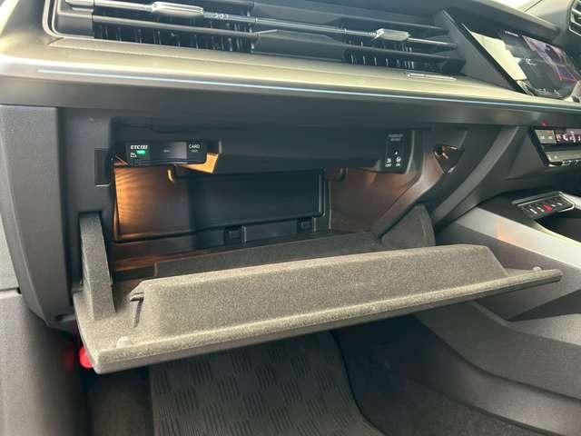 Ａ３セダン ３０ＴＦＳＩ　Ｓライン　認定中古車　パーシャルレザー・コンビニエンスアシスタンス・ナビパッケージ・テクノロジーパッケージ・マトリクスＬＥＤ・電動シート・ナビ・フルセグ・バックカメラ・障害物センサー・禁煙車（52枚目）