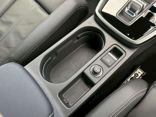 Ａ３セダン ３０ＴＦＳＩ　Ｓライン　認定中古車　パーシャルレザー・コンビニエンスアシスタンス・ナビパッケージ・テクノロジーパッケージ・マトリクスＬＥＤ・電動シート・ナビ・フルセグ・バックカメラ・障害物センサー・禁煙車（60枚目）