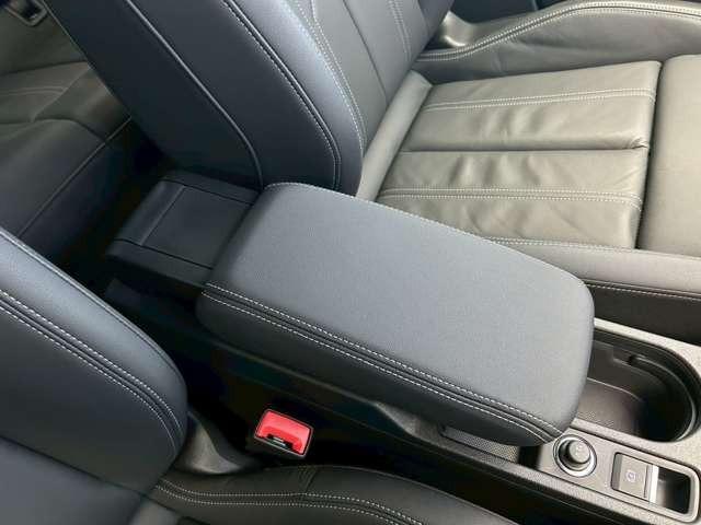 Ａ３セダン ３０ＴＦＳＩ　Ｓライン　認定中古車　パーシャルレザー・コンビニエンスアシスタンス・ナビパッケージ・テクノロジーパッケージ・マトリクスＬＥＤ・電動シート・ナビ・フルセグ・バックカメラ・障害物センサー・禁煙車（62枚目）